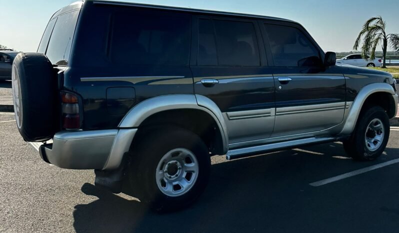 Nissan Patrol y61 lleno