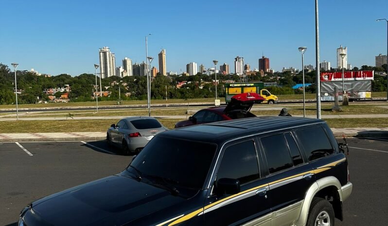 Nissan Patrol y61 lleno