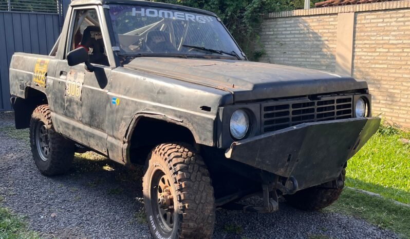 Nissan Patrol Corta (de carrera) lleno