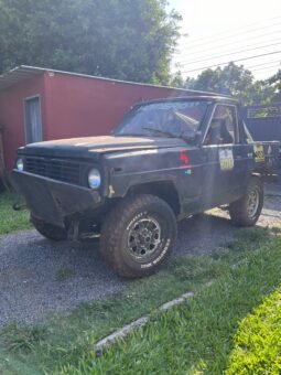 Nissan Patrol Corta (de carrera) lleno