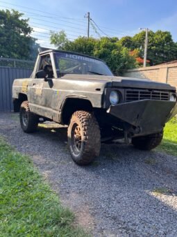 Nissan Patrol Corta (de carrera) lleno